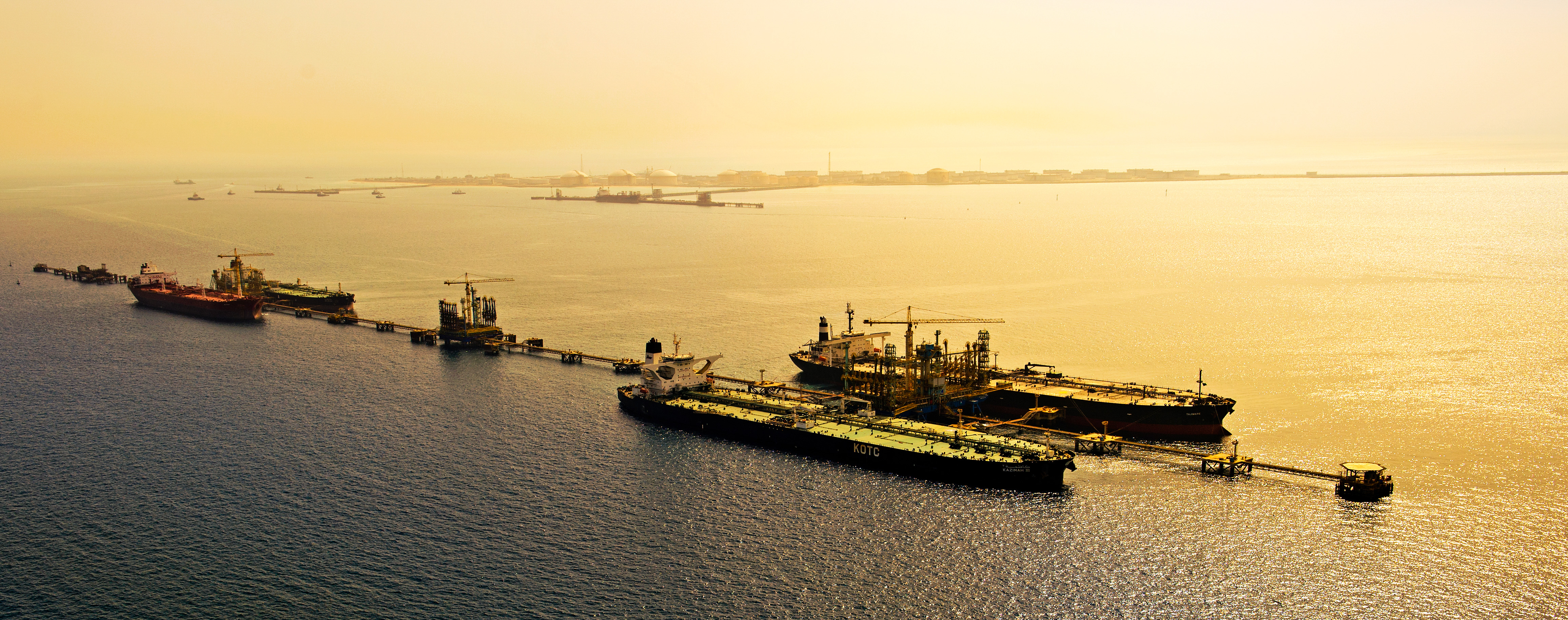 Before venturing into the e-commerce market in Pakistan, you need to know these things!